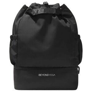 Beyond Yoga NWT Convertible Backpack Black